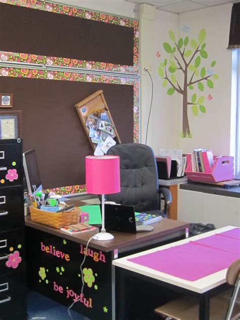 30 Teacher Desk Decor Ideas To Create A Productive And Inspiring Workspace