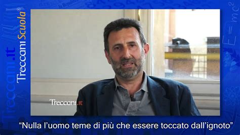 Dopo la morte del padre, insieme ai due fratelli, segue la madre in diverse città d'europa: Oltre il Leviatano 3. Elias Canetti: Massa e potere - YouTube