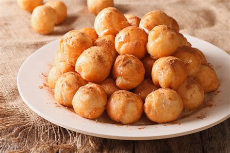 7 Delicious And Must Try Uae Traditional Sweets