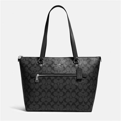Coach Gallery Tote In Signature Canvass Womens Fashion Bags