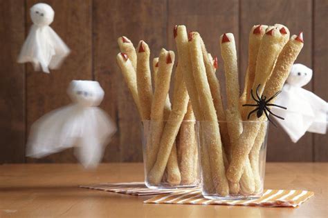 Spooky Breadstick Fingers Recipe Halloween Finger Foods Halloween