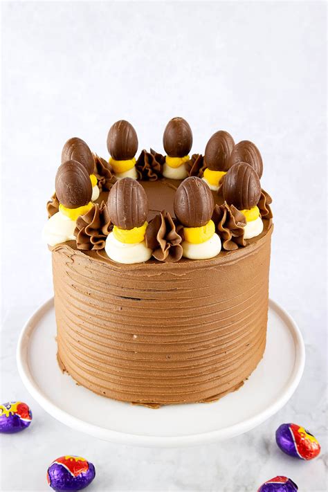 Coated in chocolate brownie and scotch creme eggs are much, much easier. Creme Egg Cake | Recipe | Tasty chocolate cake, Hot ...
