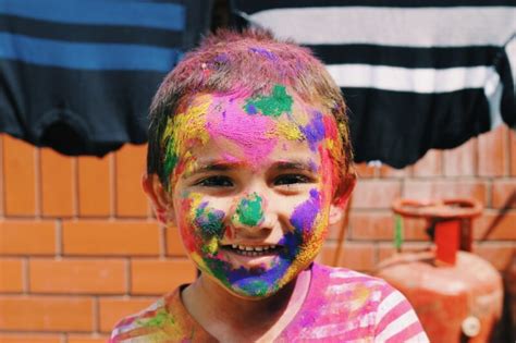 How You Can Ensure Safe Holi For Kids K4 Feed