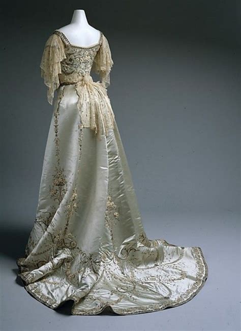 Worth Ball Gown 1900 Historical Dresses