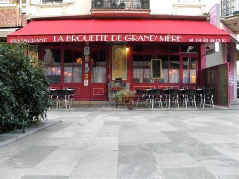Please get more staff, when one person is doing the breakfast and running the desk and answer the phones it is crazy. La brouette de Grand-Mere, Cannes - Restaurant Reviews ...