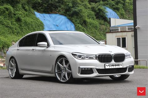The 2022 bmw 7 series is an awesome large luxury sedan. White BMW 7-Series Enhanced by Chrome Details — CARiD.com ...