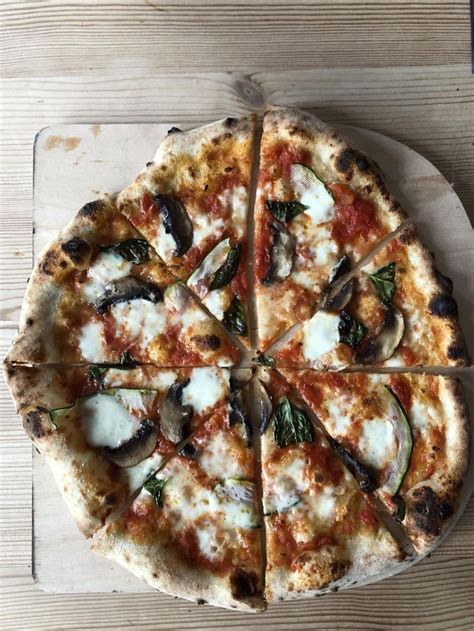 Mushroom Neapolitan Pizza Pizza Pizzas Food Foods Gluten Free