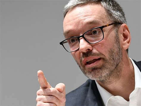 He is a member of. Kickl fordert scharfe Munition: Will Warnschüsse gegen ...