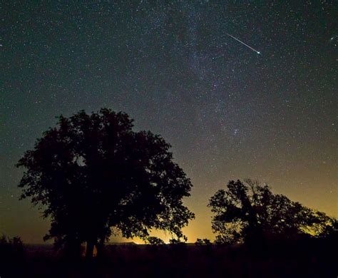 Seeing a shooting star means nothing to you, but in ancient times, people wrongly consider that shooting stars brings disasters to earth. Do Shooting Stars Have the Power to Fulfill Wishes ...