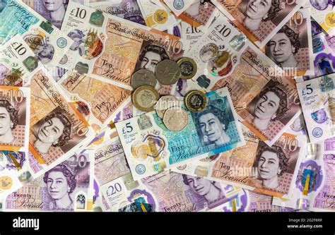 Pile Of Money Uk Notes Isolated Hi Res Stock Photography And Images Alamy