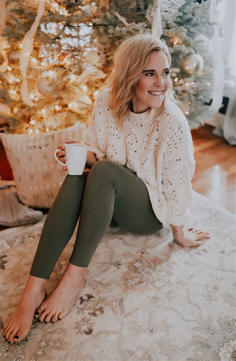 Cozy Aerie Sweater Leggings Allyson Elise Instagram Outfits With