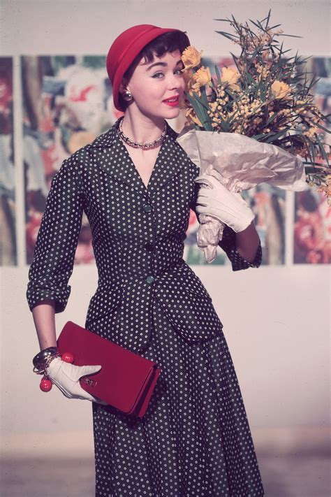 The Best Fashion Photos From The 1950s Weird Fashion Trending