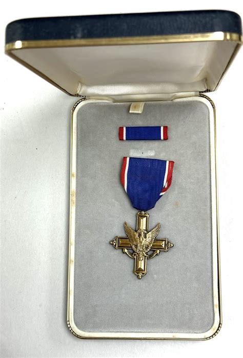 Vietnam War Us Distinguished Service Cross Set New In The Box Enemy