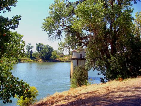 Bishop briggs church of scars river. Sacramento River - Wikipedia