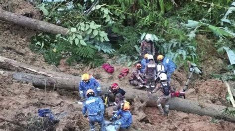 Malaysia Massive Landslide In Kuala Lumpur 21 Killed 12 Feared