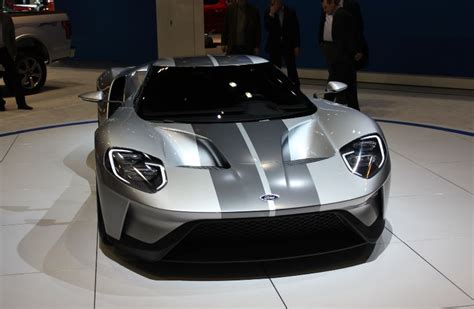 2015 Chicago Auto Show 2017 Ford Gt Launched In Silver Livery