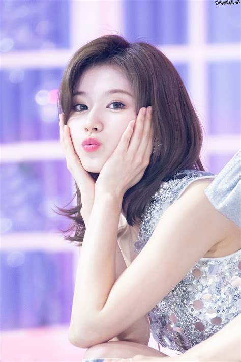 TWICE's Sana Is The Biggest Daddy's Girl, And Her Bond With Her Dad ...