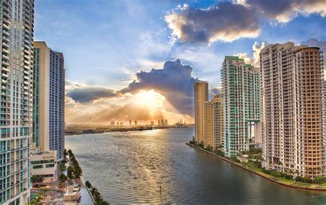 Kimpton Epic Hotel Updated 2022 Prices And Reviews Miami Fl