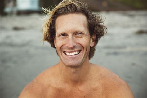 Older men can be every bit as stylish as younger guys. Stylish Haircuts for the Masculine in Their 40s