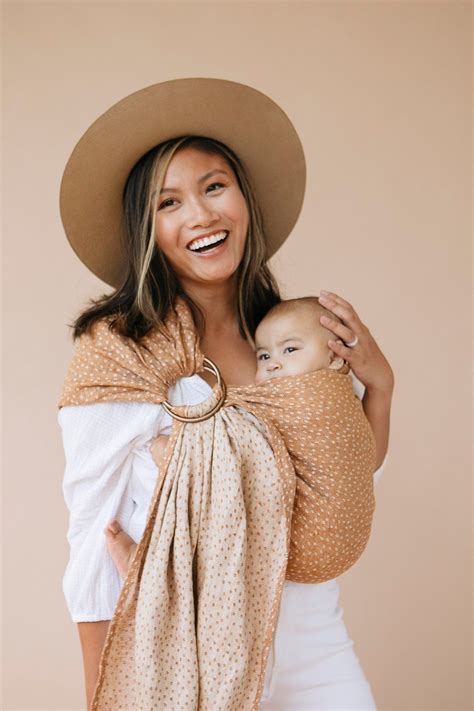 Wildbird offers adorable mommy and me (or daddy, grandparent, or whoever and me!) ring slings. Chambray - Tagged "Single"- WildBird in 2020 | Wildbird ...