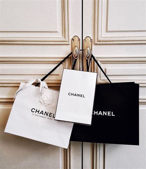 Chanel Large Classic Handbag Beige Aesthetic