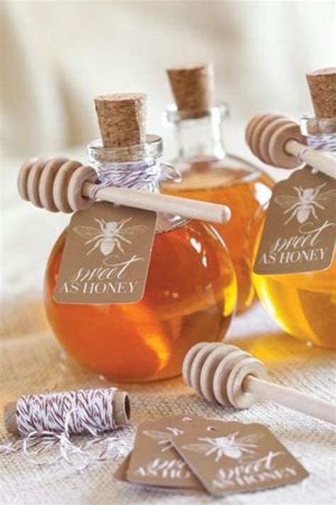 Are you looking to give your tables and guests that wow factor? 42 Wedding Favors Your Guests Will Actually Want #2420938 ...