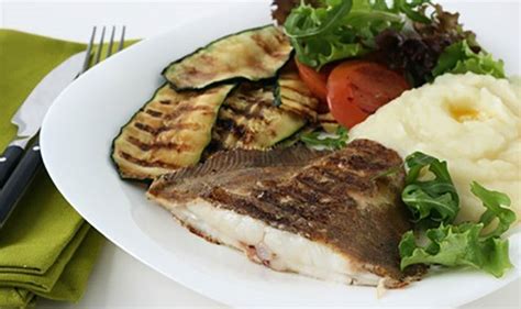 Flounder recipes, grey sole recipes, lemon sole recipes, fried, broiled, grilled, baked, smoked flounder. Grilled Flounder with Fish Seasoning