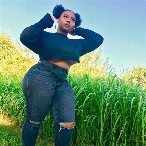 Instagram Stazsa Fit Women Bodies Thick Girl Fashion Thick And Fit