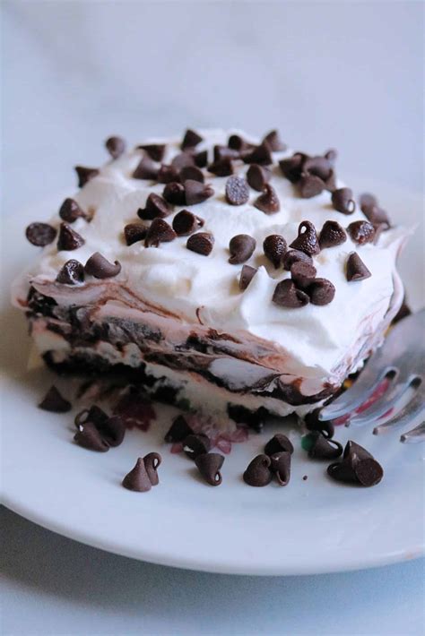 Whisk for several minutes until pudding begings to thicken. Easy No Bake Chocolate Lasagna Recipe - Kindly Unspoken