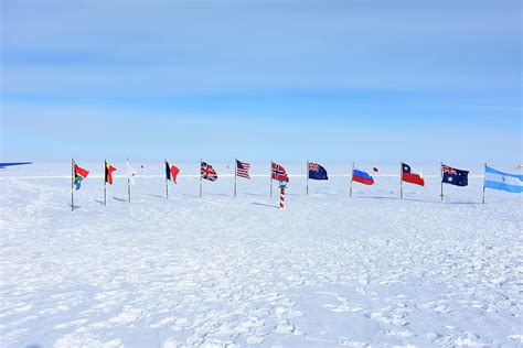 South Pole Photograph By Hencoup Enterprises Ltdscience Photo Library