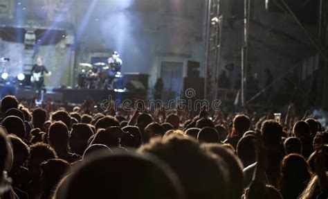 Crowd At Rock Concert Stock Image Image Of Rock Crowd 32930435