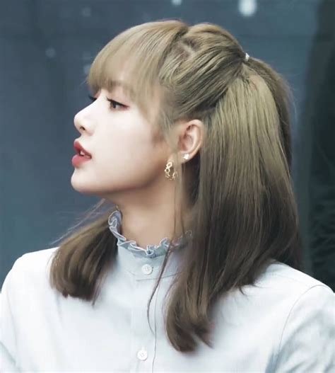 These Photos Of Blackpink Lisa S Gorgeous Side Profile Will Make 12672