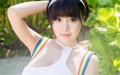 gravure idol clothing japanese idol beauty swimming pool porn pic sexiz pix
