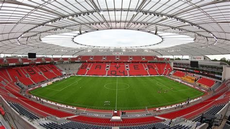 This is the match sheet of the bundesliga game between fc augsburg and fc schalke 04 on dec 13, 2020. LIVE Bayer 04 Leverkusen - FC Augsburg - Bundesliga - 23 ...