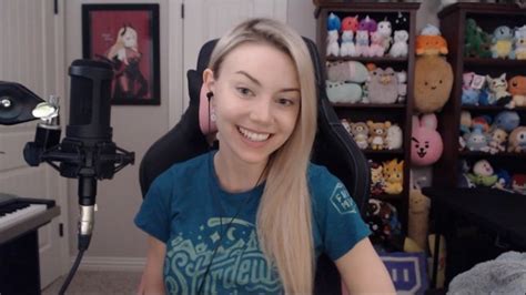 Twitch Dizzykitten Age Bio Height Instagram Net Worth Reddit