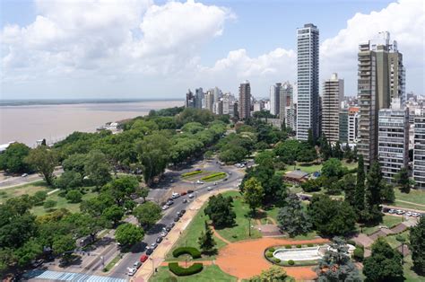 Visiter La Ville De Rosario En Argentine Entre Fleuve Parcs Et Gratte