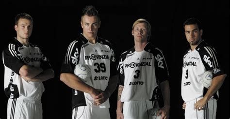 Multiple sizes available for all screen sizes. THW Kiel / News: Neues Mannschaftsfoto und neue ...