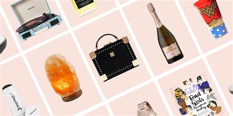 Whether she's 25 or 85, you'll find her the perfect present with this ultimate list. 100 Best Christmas Gifts for Her in 2017 - Unique Gift ...