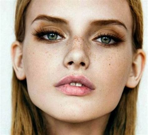 Freckles Everywhere One Womans Attempt At The Next Big Beauty Trend Makeup Tips Beauty Makeup