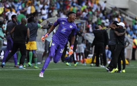 Kaizer chiefs' bid for a first premier soccer league title since 2015 continues when they host baroka fc at fnb stadium on wednesday. Baroka FC Goalkeeper scores with a phenomenal bicycle kick