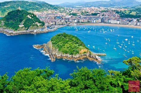Today, san sebastián is a seaside resort on par with nice and monte carlo. San Sebastián - The Most Beautiful City in Spain | Drone ...