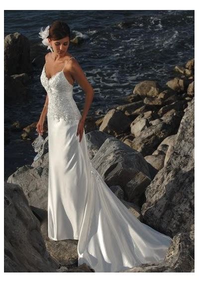 Getting married abroad or on holiday is a perfect way to relax and marry your partner on a beautiful beach allowing you to have stunning photos that capture you getting married with the sea and waves. Benefits of Looking Online for Beach Style Wedding Dresses