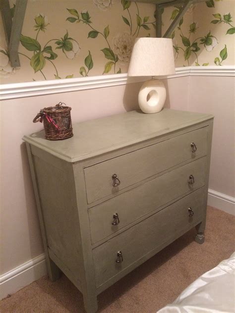 Old Dresser Updated With Rust Oleum Bramwell Chalk Paint And New
