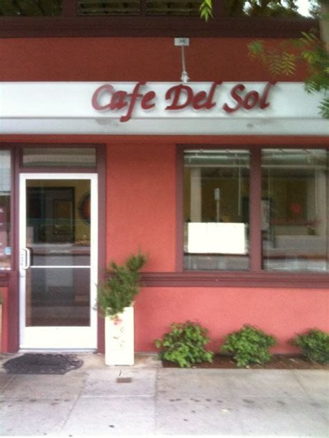 Most people say del sol has the best coffee on boracay. o.jpg