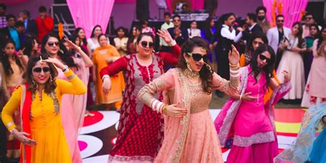 Tips And Tricks For An Epic Mehndi Dance Performance Bridalspk