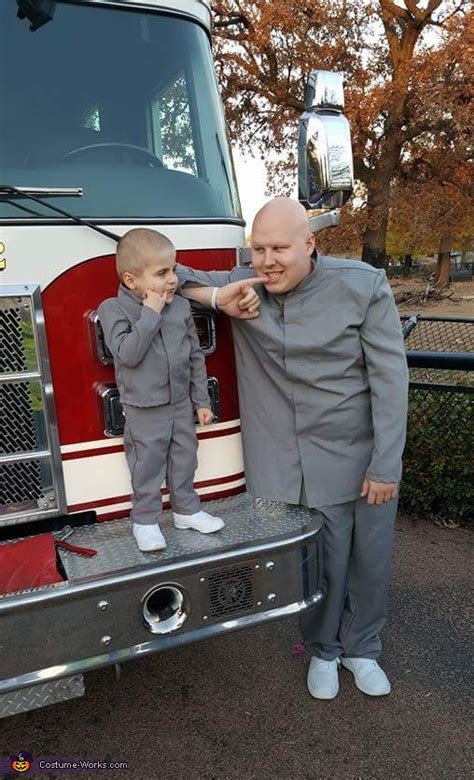 Dr Evil And Mini Me Costume Coolest Diy Costumes