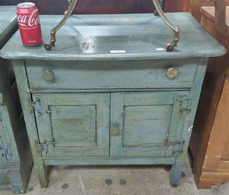 Painted Antique Washstand Dixons Auction At Crumpton