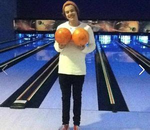 Check spelling or type a new query. When Harry Styles Went Bowling...This Happened. | Cambio