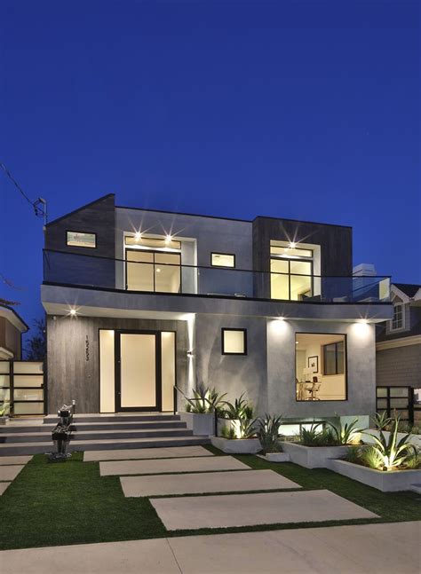 Contemporary Architectural Minimalist Luxury Home Exterior