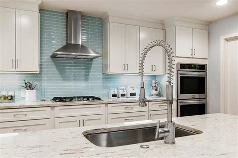 Kitchen or bathroom glass tile backsplash. Photo Page | HGTV